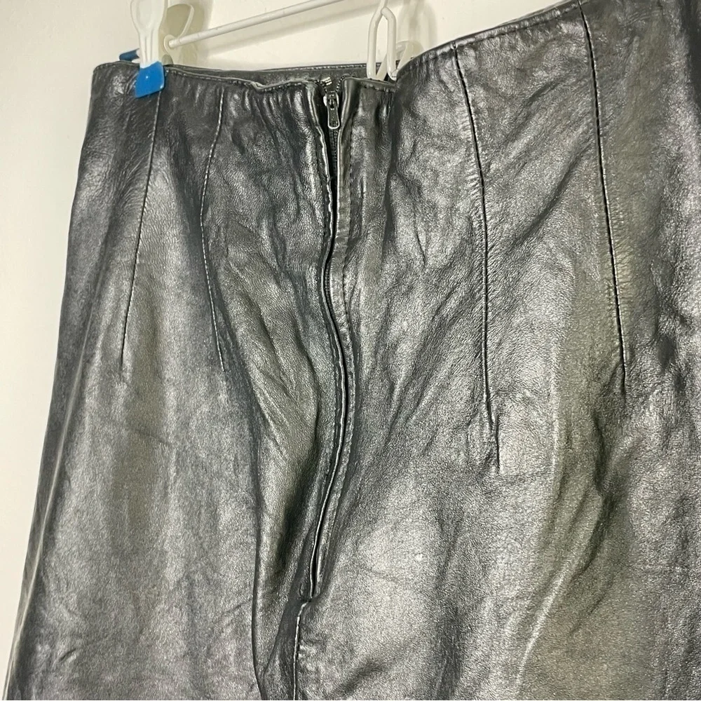 Vintage 90s Y2K black lambskin leather skirt small - Picture 4 of 11